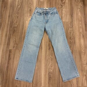 abercrombie curve love light wash straight jean size 2R